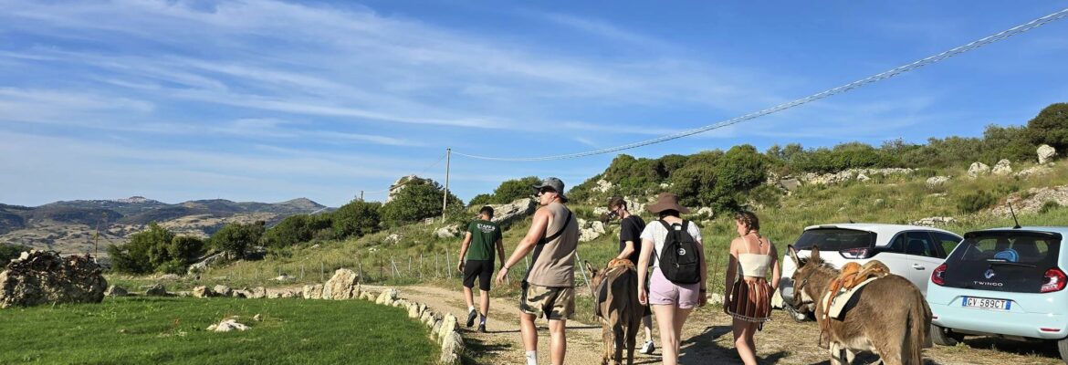 Trekking con gli asinelli a Cargeghe